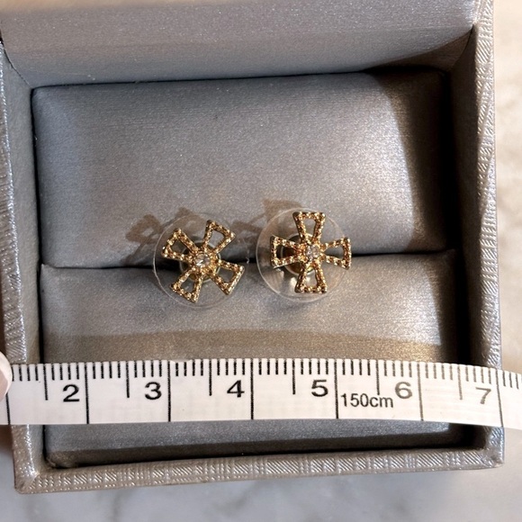 Anthropologie Gold Clover Stud Earrings with Intricate Design - Picture 4 of 5